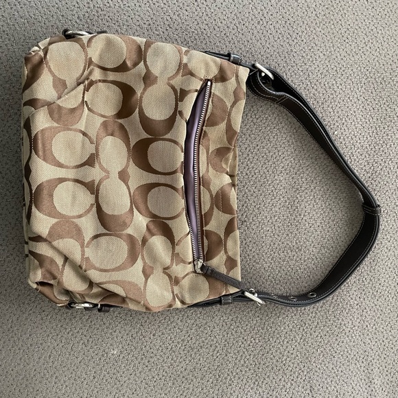 Signature Coach Purse - Picture 2 of 4